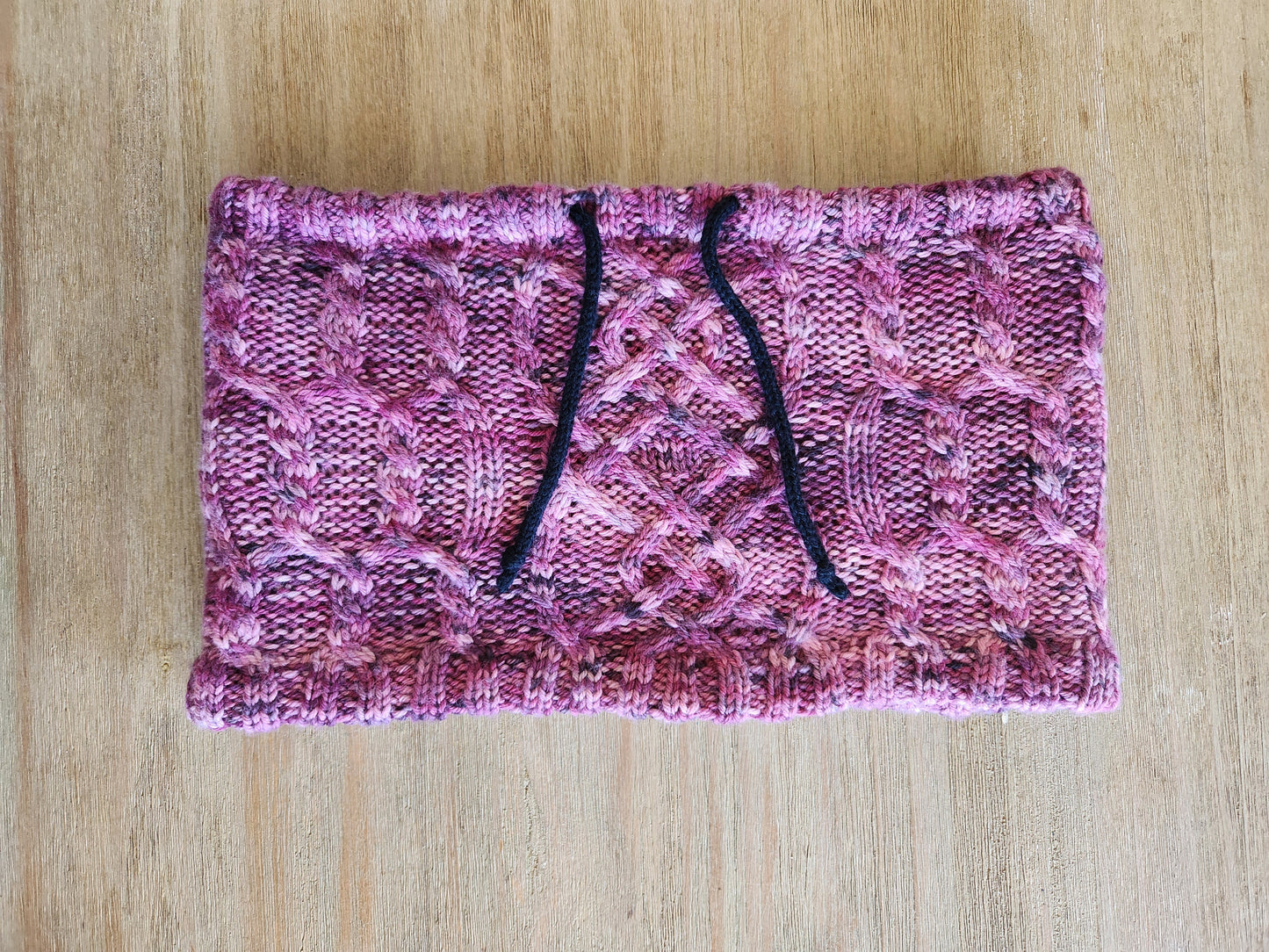 Knit Sgiath Cowl Pattern